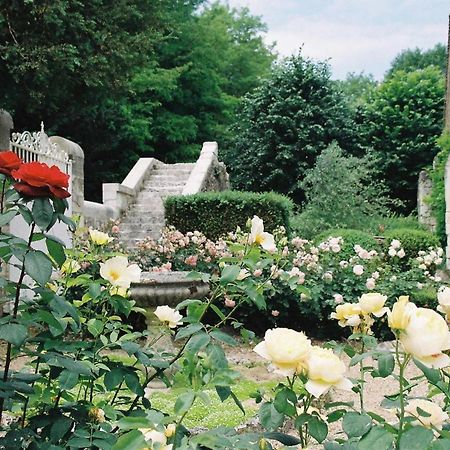Le Pavillon De Vallet Bed & Breakfast Athée-sur-Cher Exterior foto